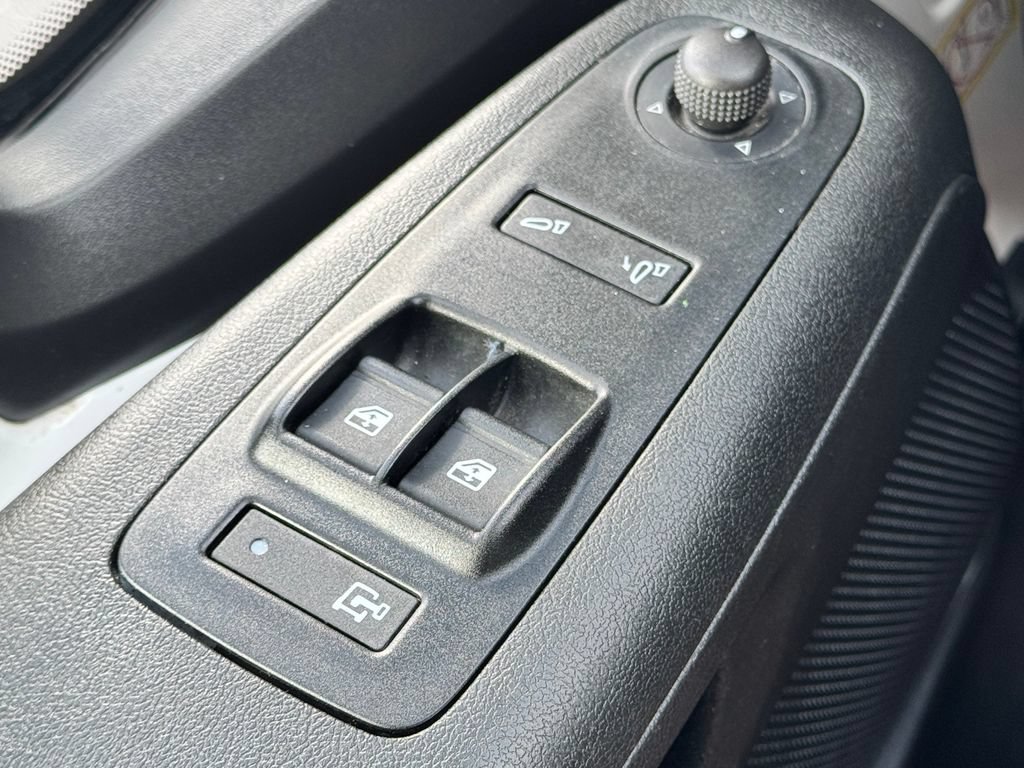 Used 2024 RAM ProMaster 2500 w/ Convenience Group FWD image 29