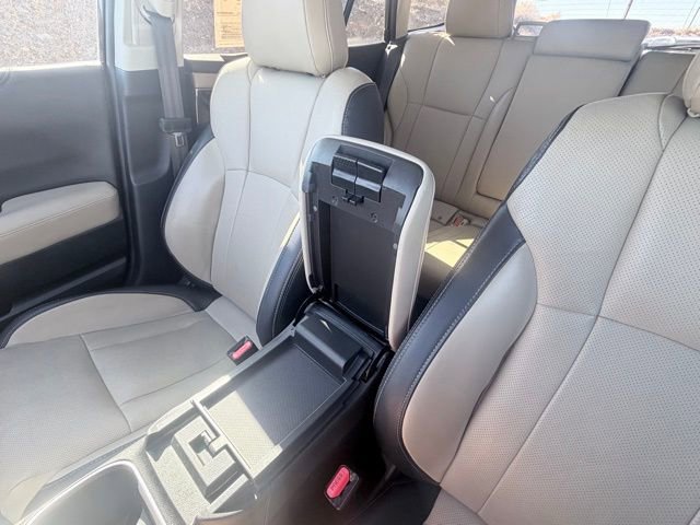 Used 2024 Subaru Outback Limited AWD/4WD image 19