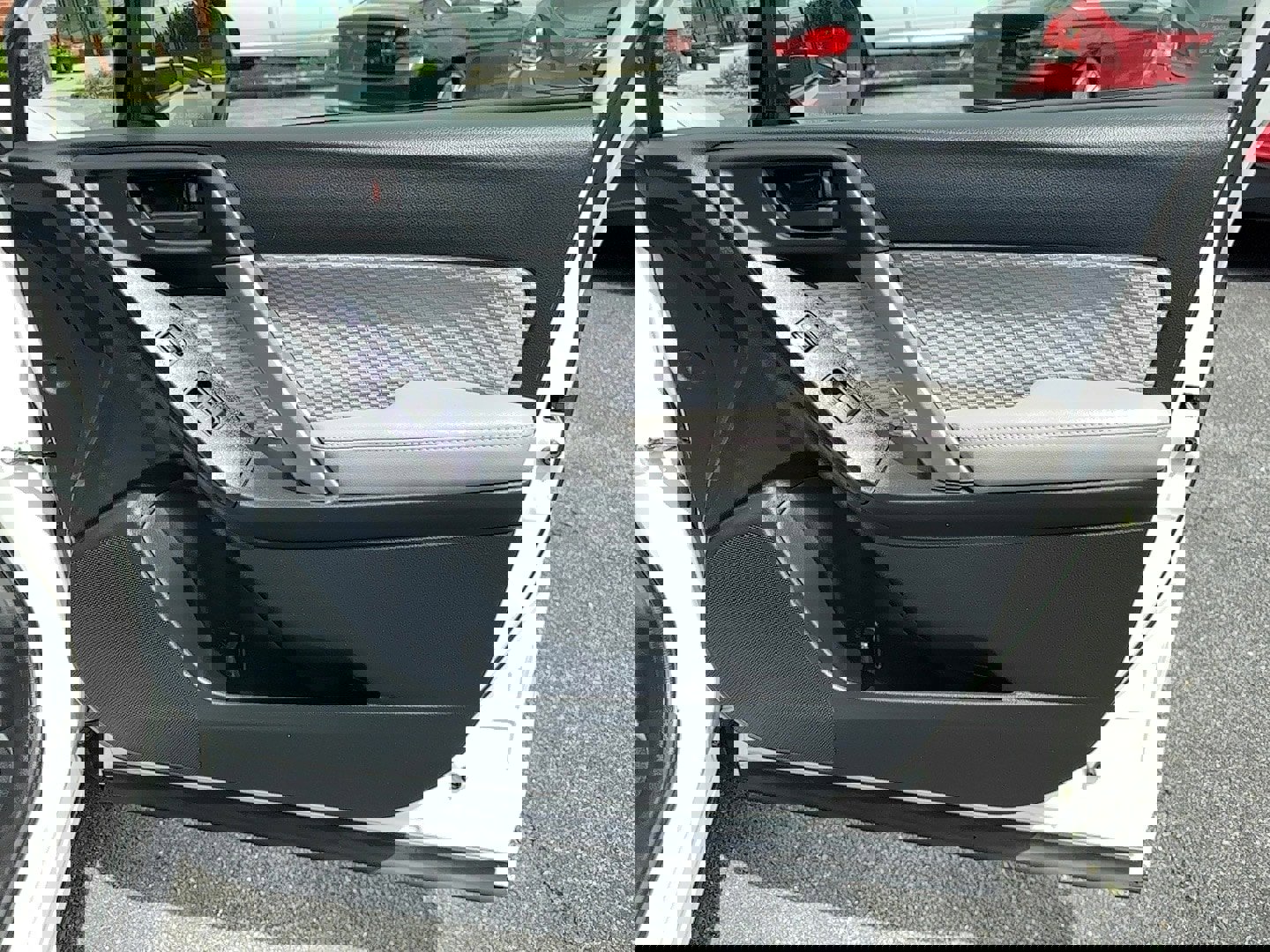 Used 2018 Subaru Forester 2.5i w/ Alloy Wheel Package image 16