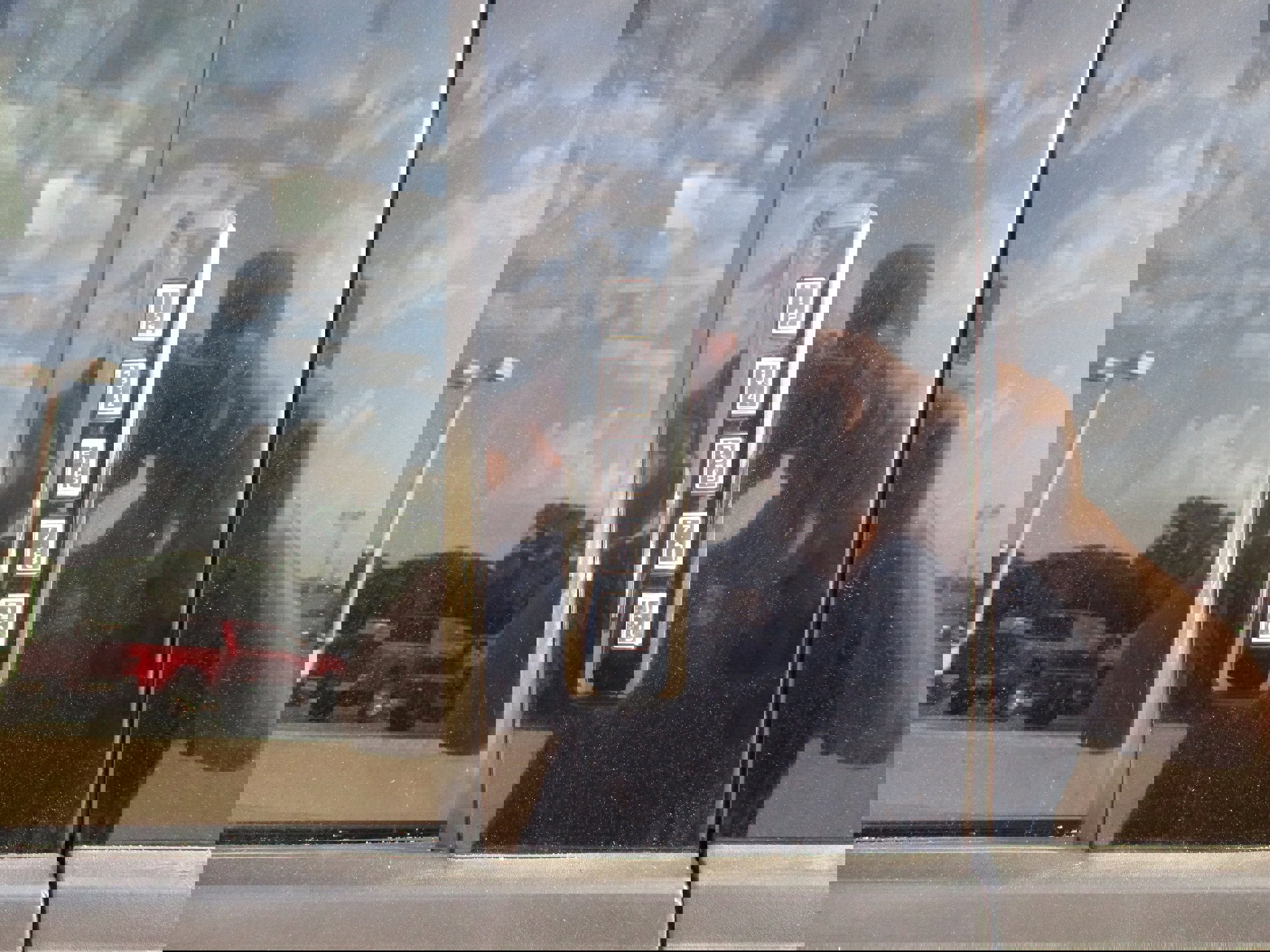 Used 2017 Ford F150 XLT w/ Trailer Tow Package image 13