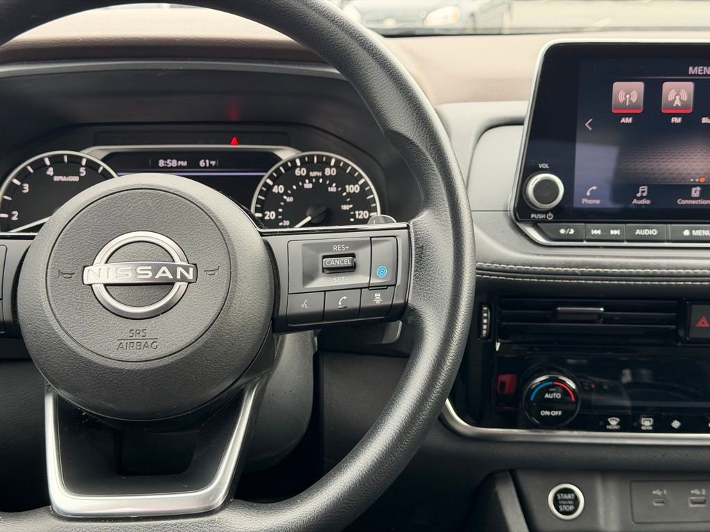 Used 2023 Nissan Rogue SV image 18