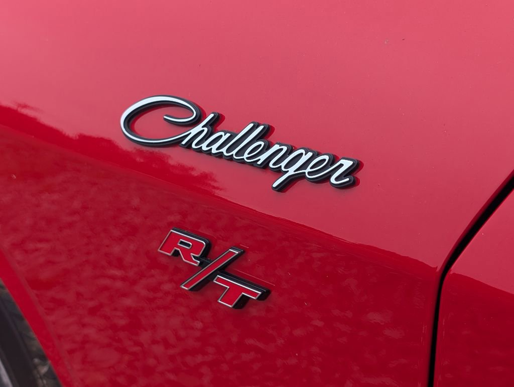 Used 2014 Dodge Challenger R/T image 18