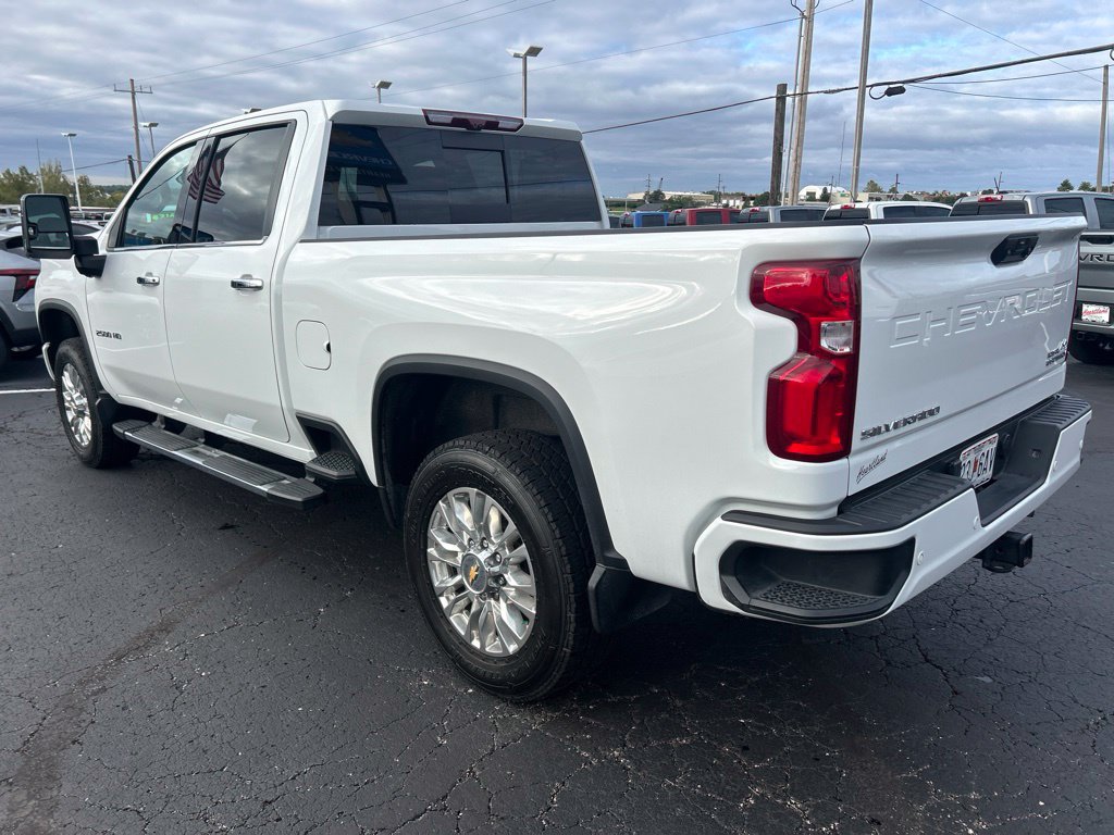Used 2023 Chevrolet Silverado 2500 High Country w/ Z71 Off-Road Package AWD/4WD image 6