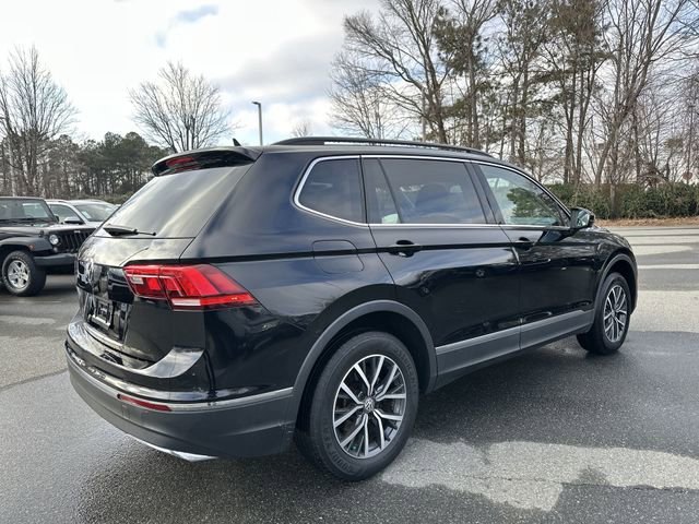 Used 2020 Volkswagen Tiguan SE w/ Panoramic Sunroof Package image 5