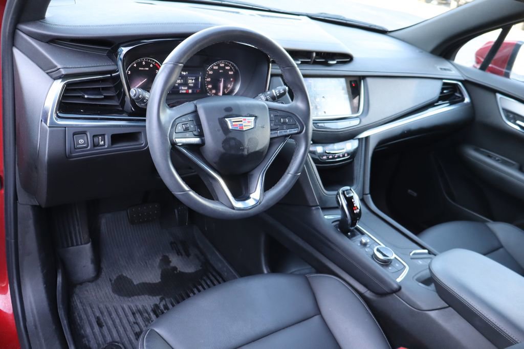 Used 2024 Cadillac XT6 Luxury w/ LPO, Floor Liner Package AWD/4WD image 5