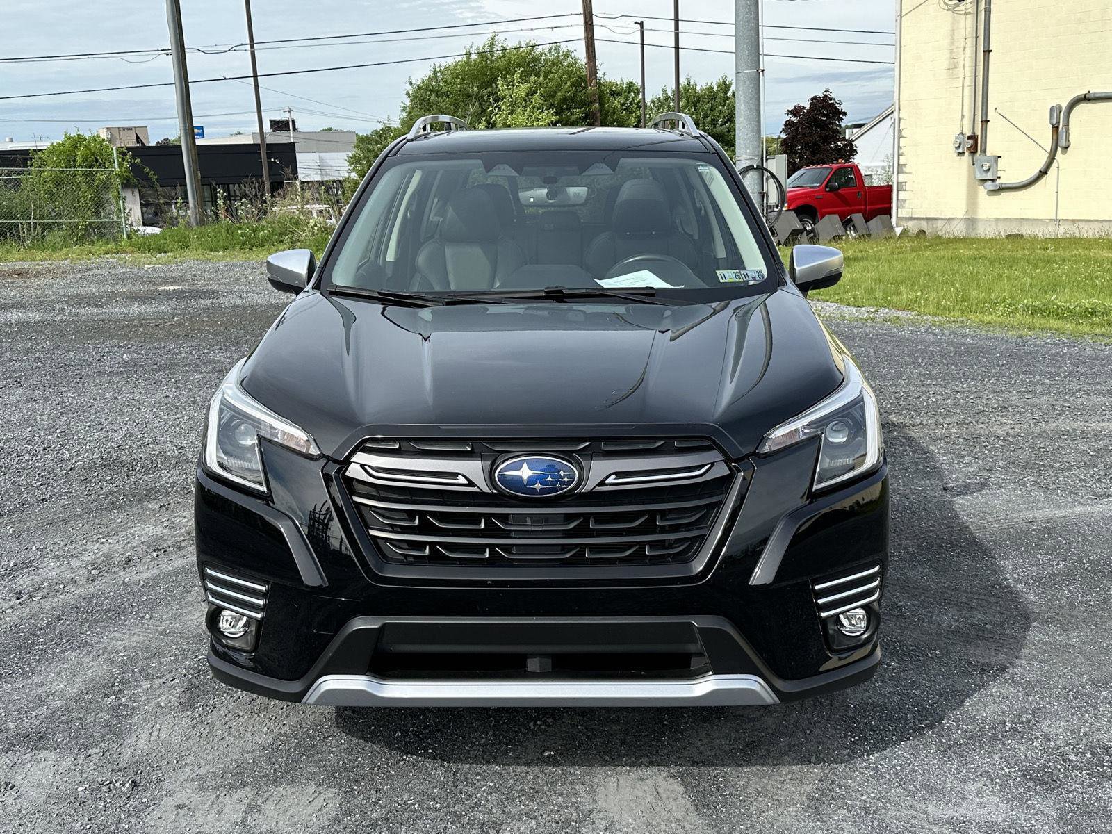 Used 2022 Subaru Forester Touring AWD/4WD image 3