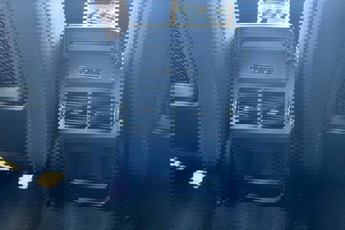 Used 2014 Land Rover Range Rover Evoque Dynamic image 31