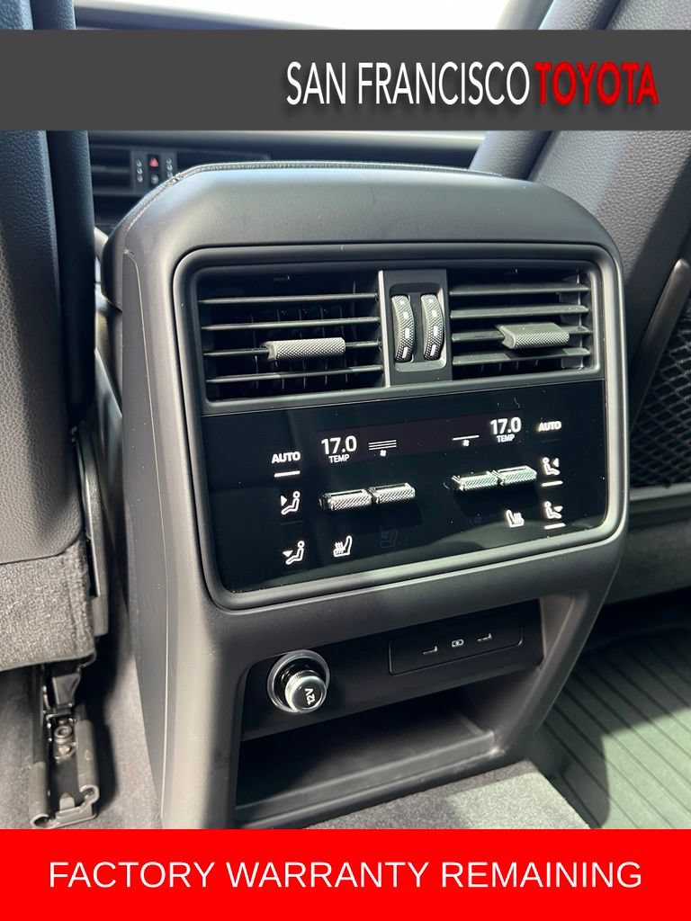 Used 2024 Porsche Cayenne S AWD/4WD image 18