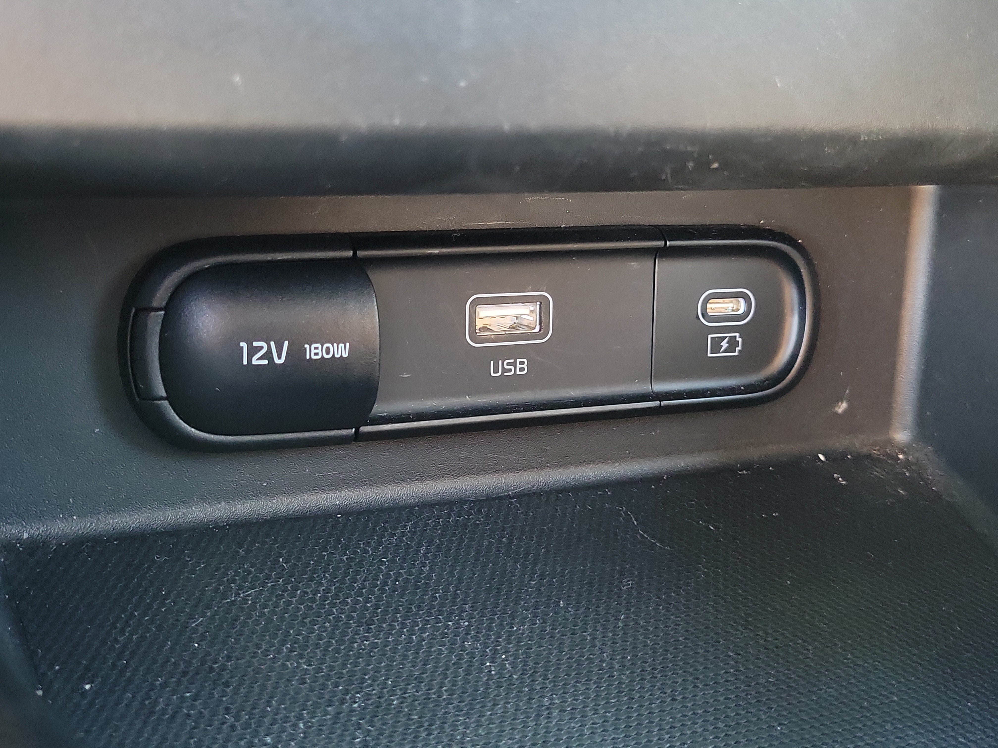 Used 2024 Kia Seltos S FWD image 27