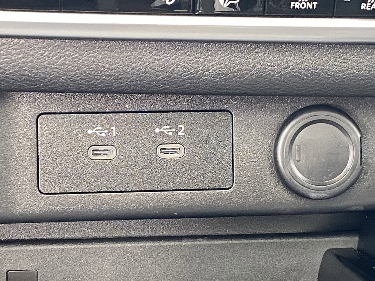 Certified 2024 Nissan Rogue Platinum FWD image 21