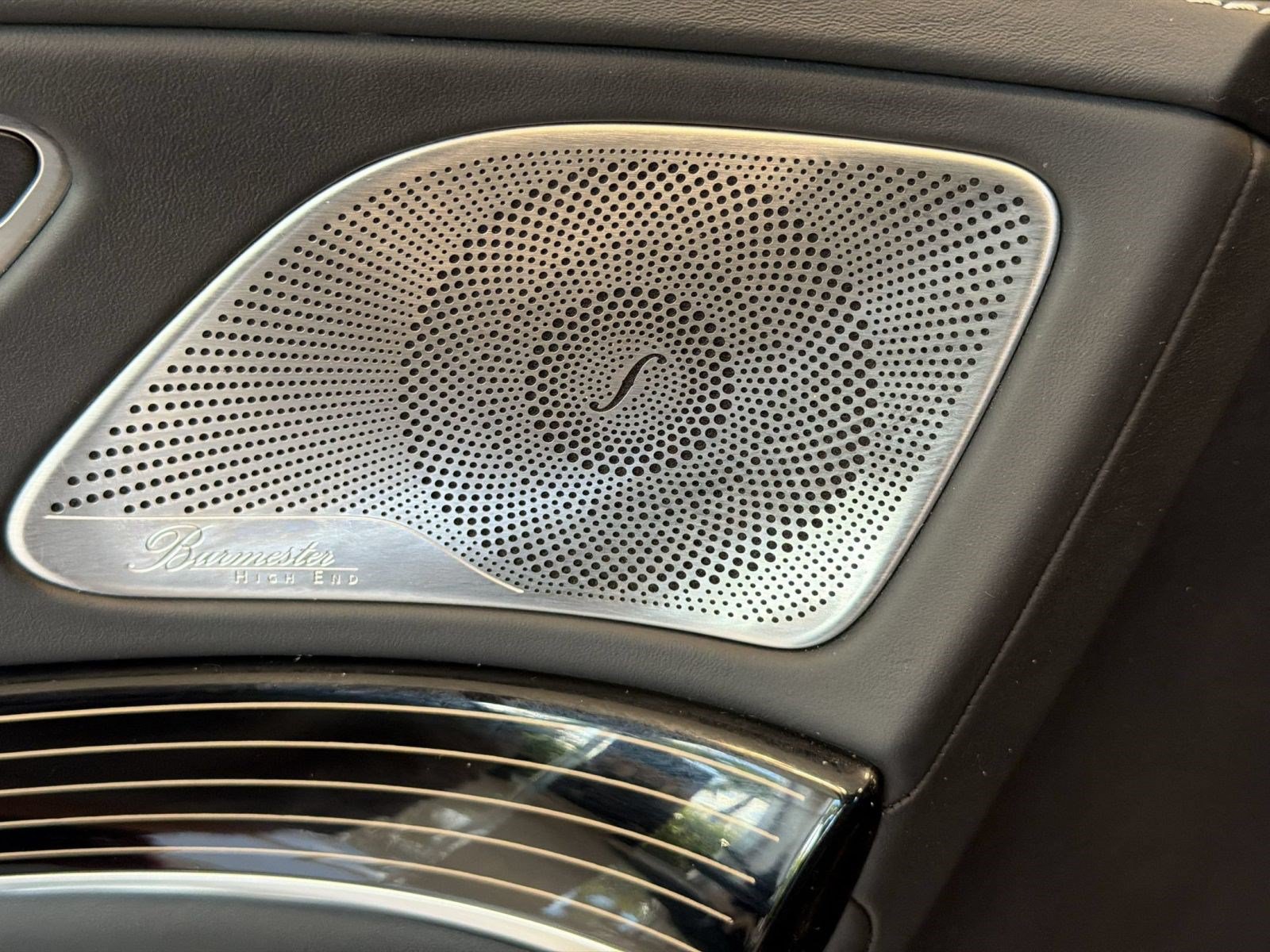Used 2020 Mercedes-Benz Maybach S 560 4MATIC image 30