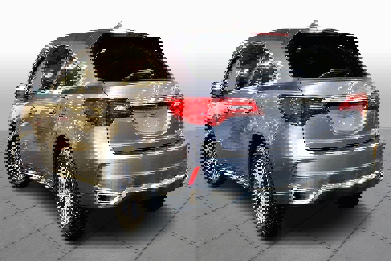 Used 2018 Acura MDX SH-AWD image 11