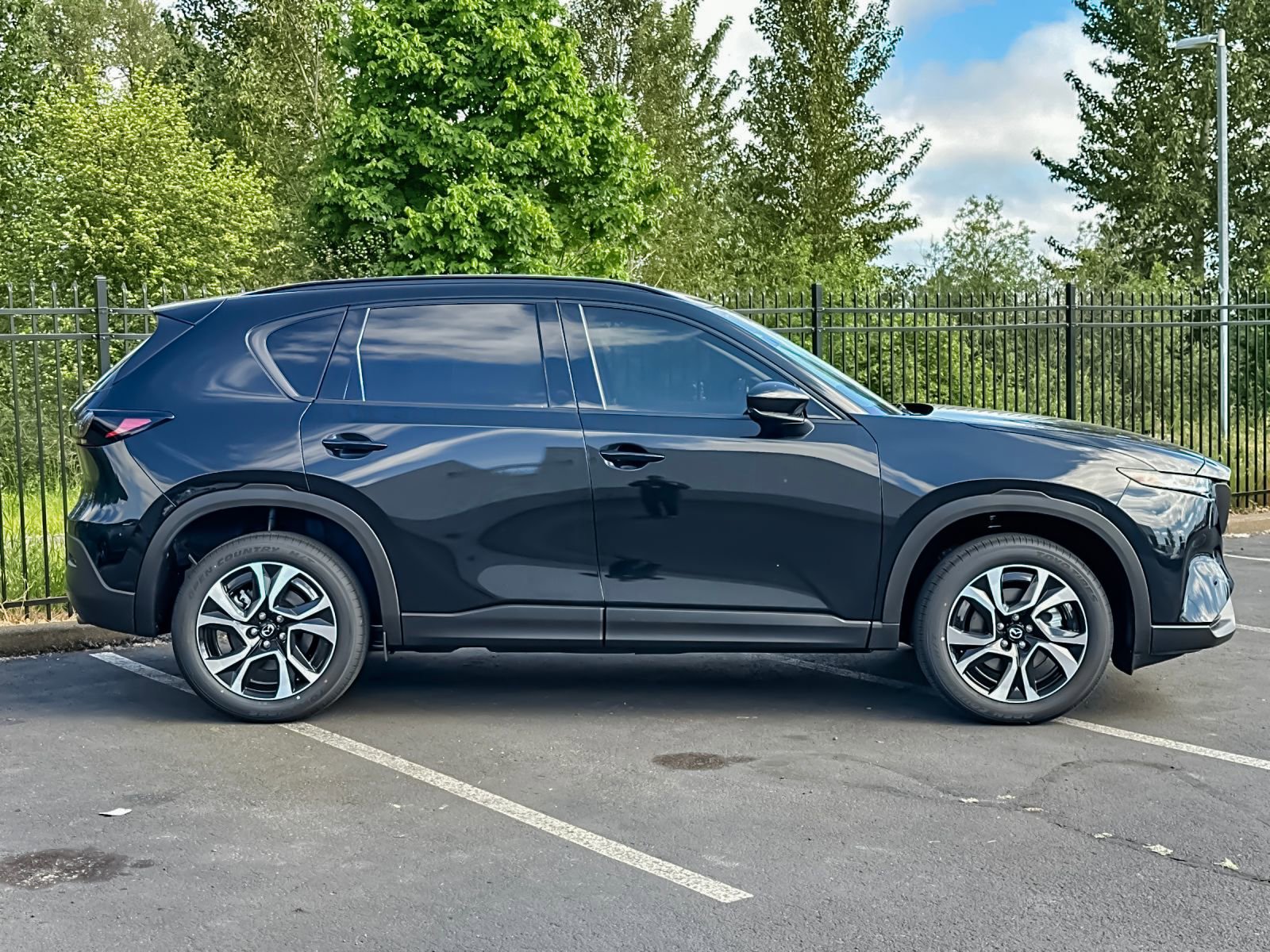 New 2026 MAZDA CX-5 Preferred AWD/4WD image 2