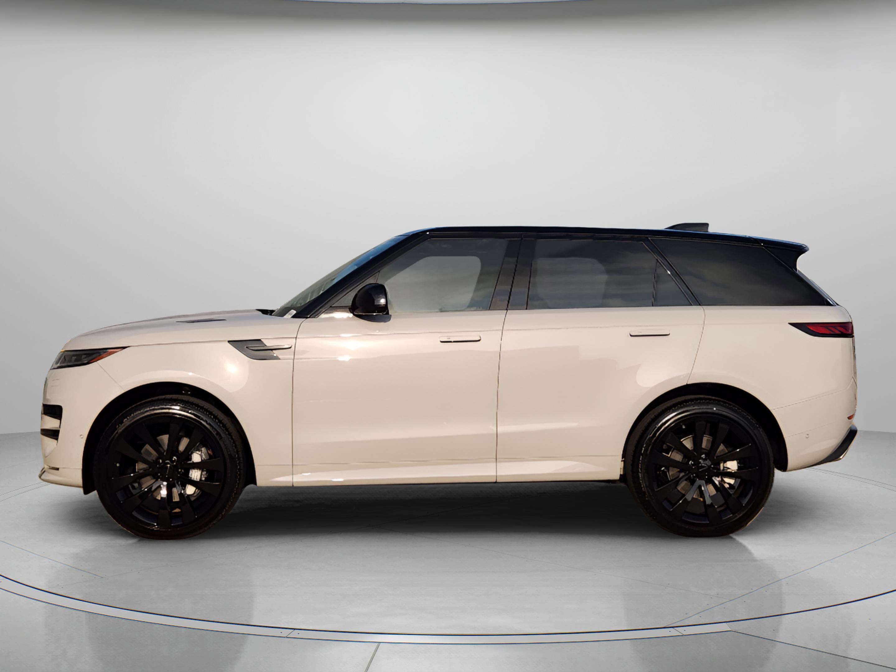 New 2026 Land Rover Range Rover Sport Dynamic SE AWD/4WD image 2