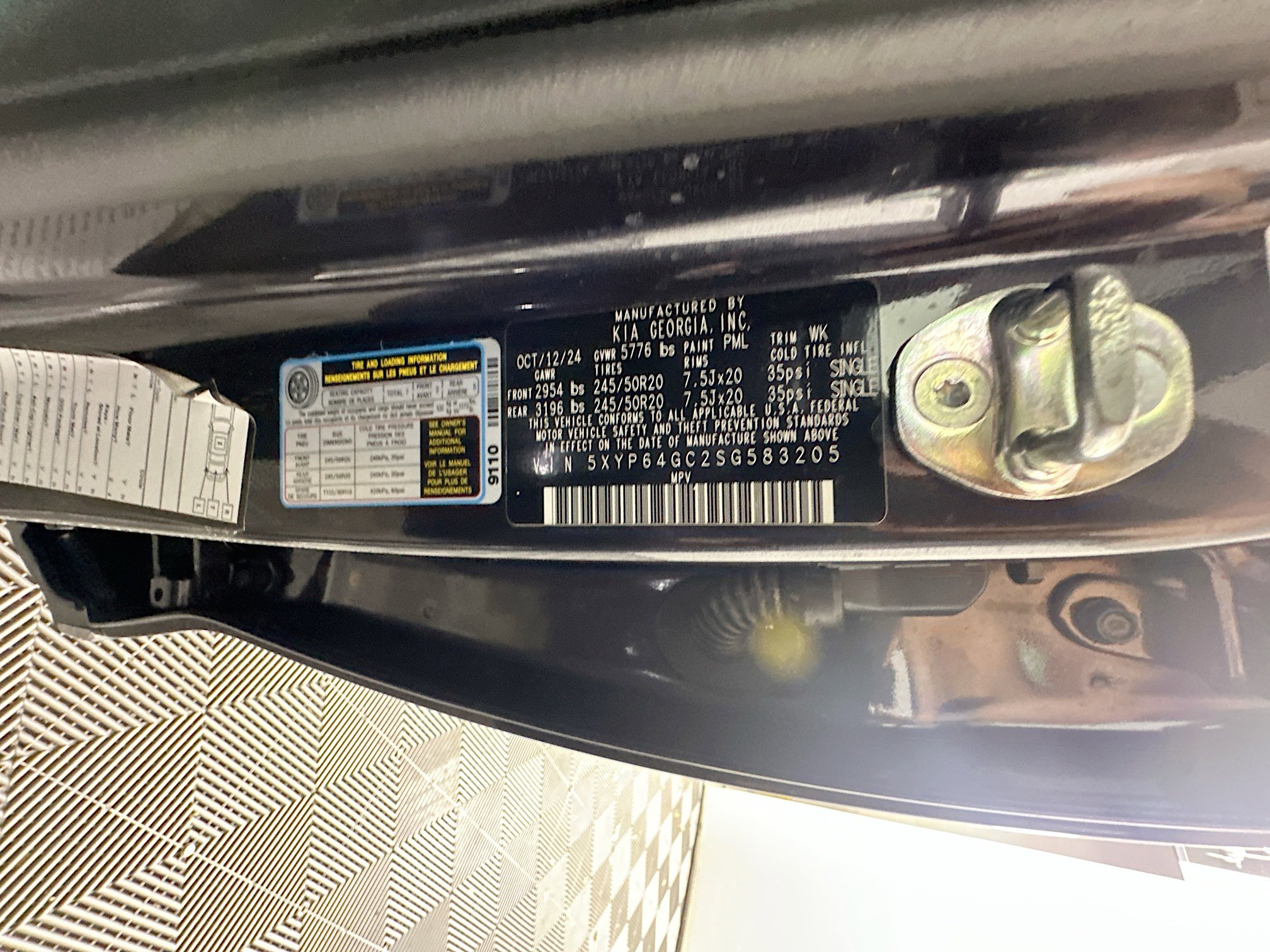 Used 2025 Kia Telluride S image 12