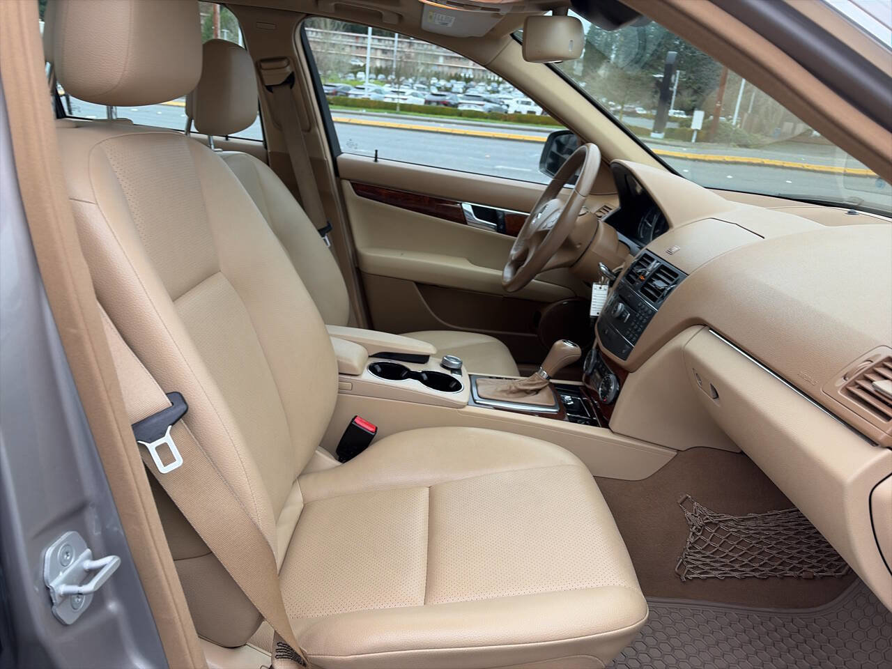 Used 2008 Mercedes-Benz C 300 Sedan image 18