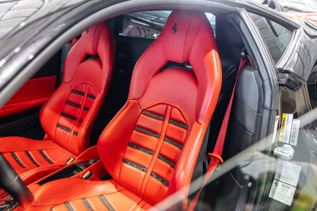 Used 2019 Ferrari 488 GTB RWD image 38
