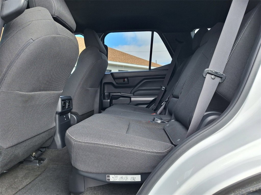 Used 2025 Toyota 4Runner SR5 image 10