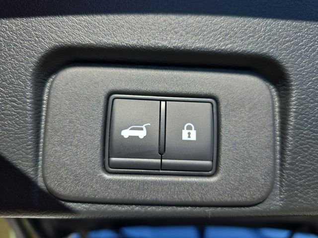 Used 2025 Nissan Rogue Platinum w/ Platinum Premium Package image 13
