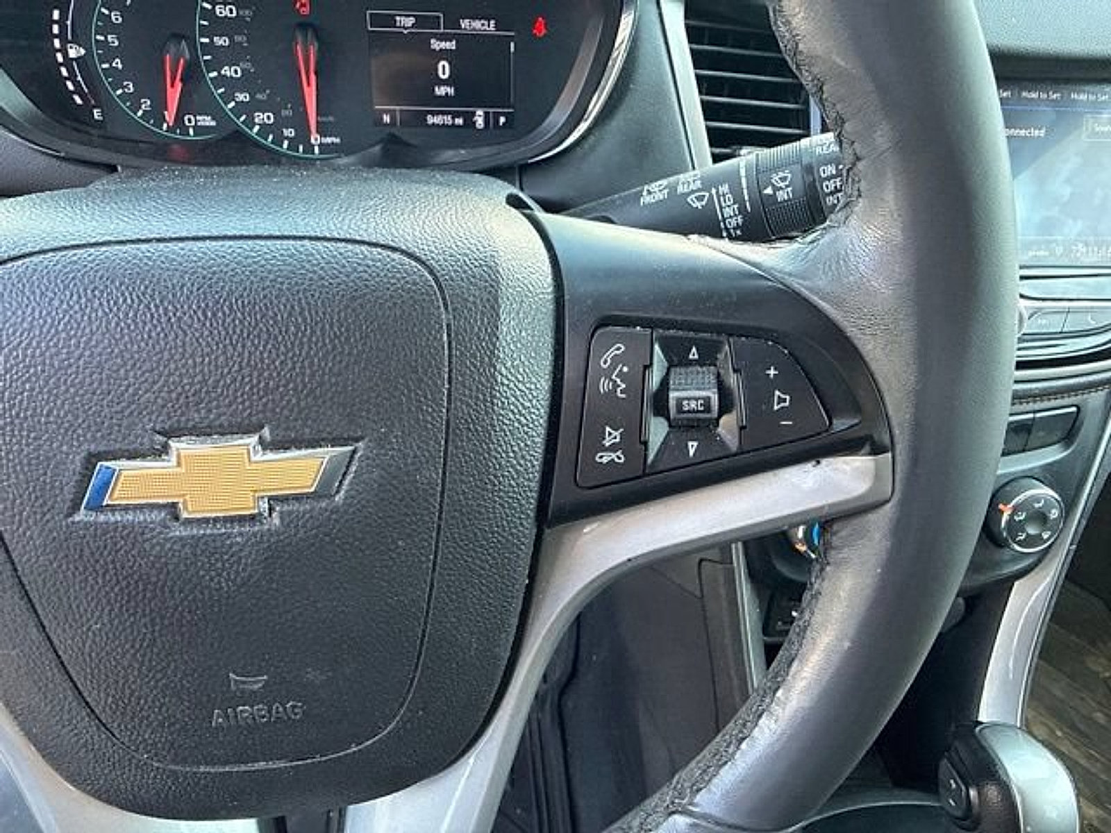 Used 2020 Chevrolet Trax LT w/ Driver Confidence Package AWD/4WD image 16