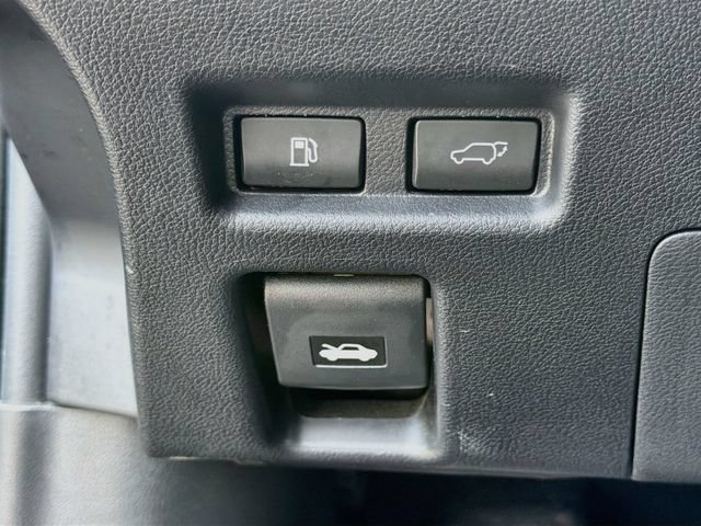 Used 2019 Lexus UX 200 w/ Premium Package FWD image 34