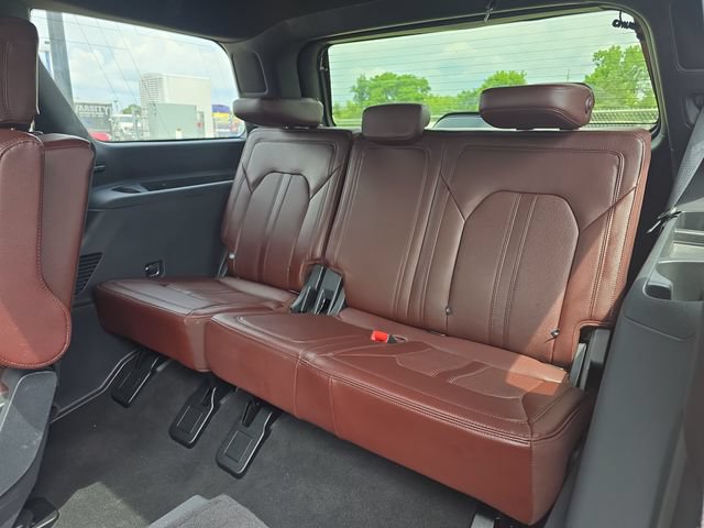 Certified 2023 Ford Expedition Limited AWD/4WD image 28