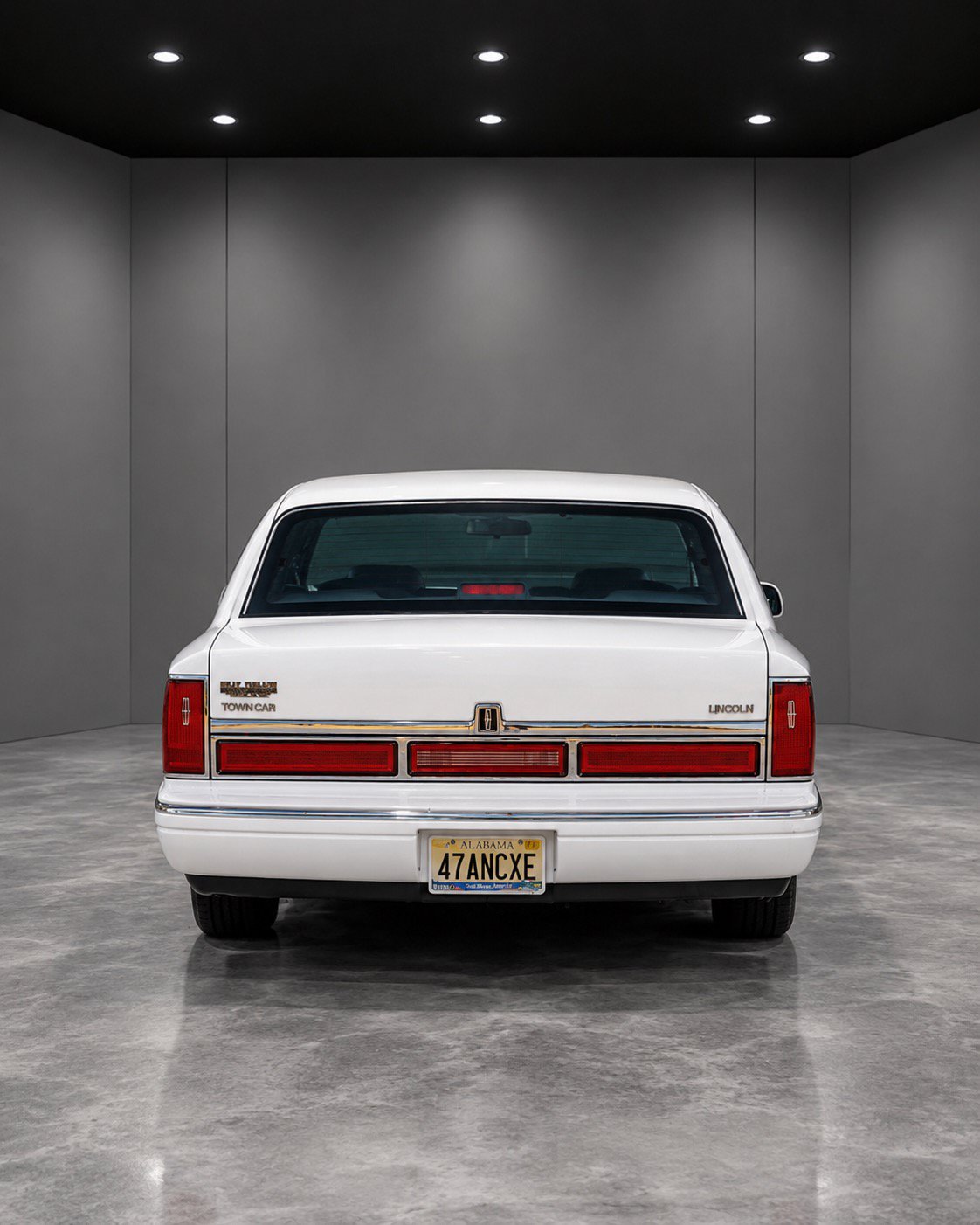 Used 1995 Lincoln Town Car Signature RWD image 6
