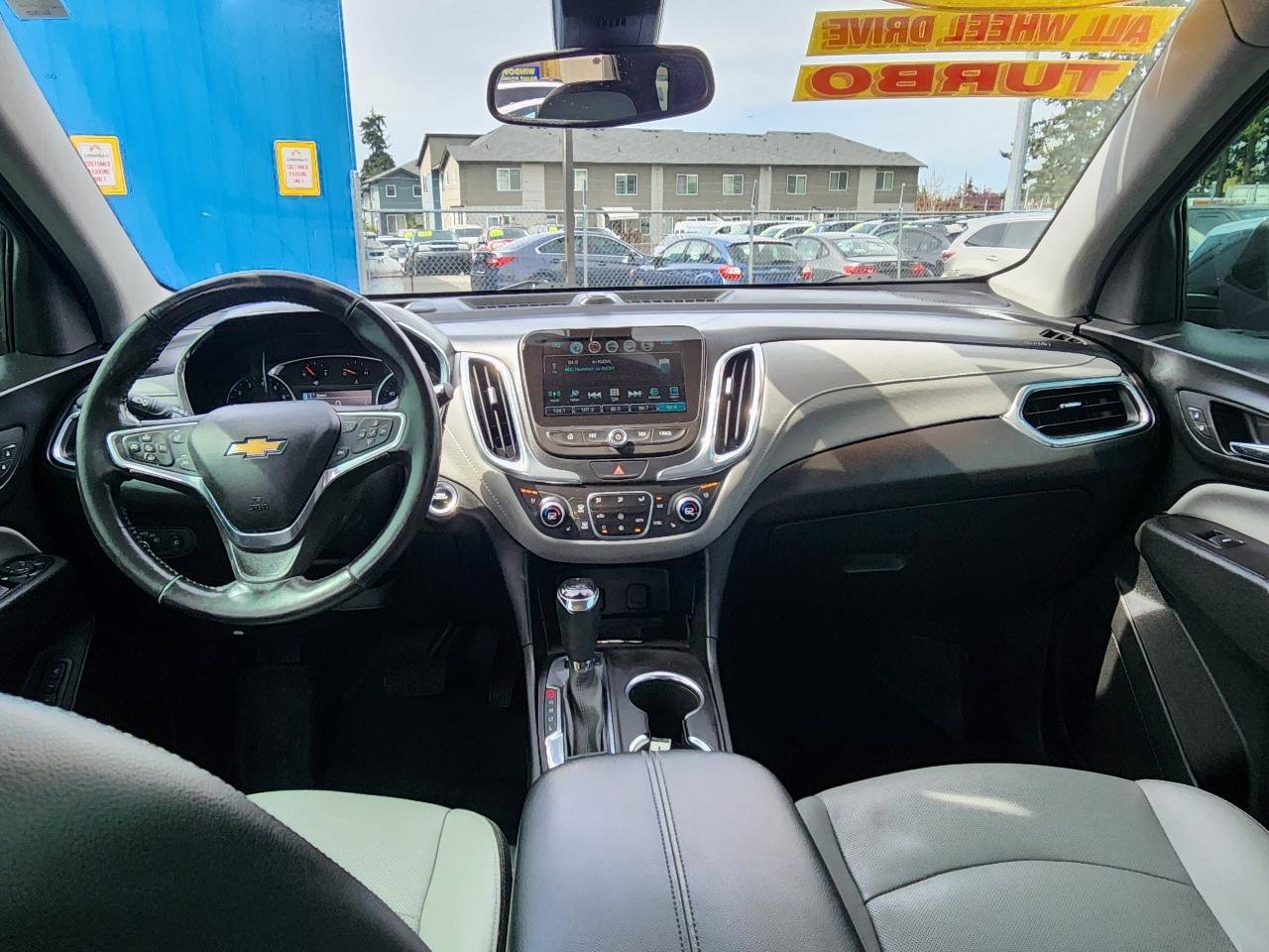 Used 2018 Chevrolet Equinox Premier AWD/4WD image 16