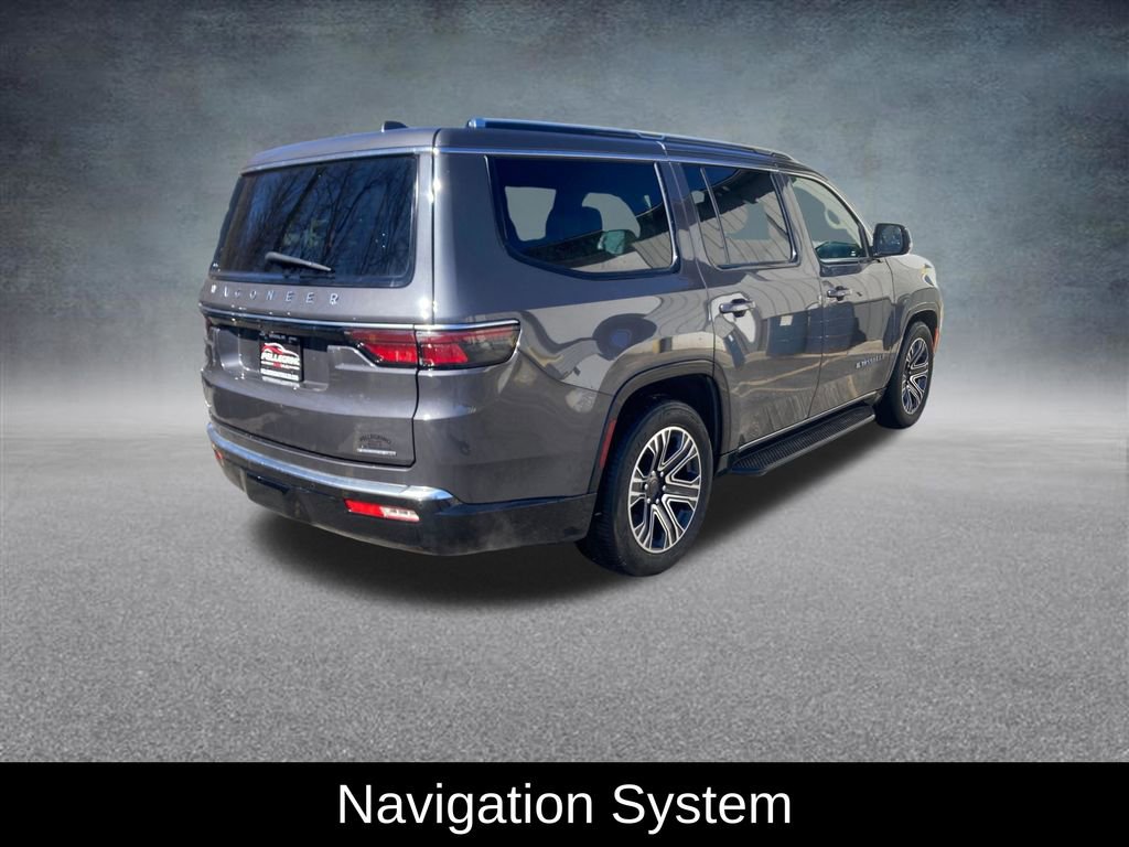 Used 2022 Jeep Wagoneer Series III AWD/4WD image 6
