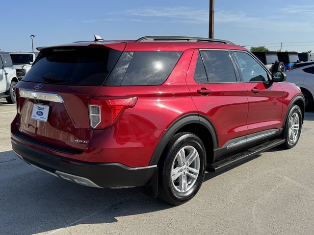 Used 2024 Ford Explorer XLT w/ Equipment Group 202A AWD/4WD image 8