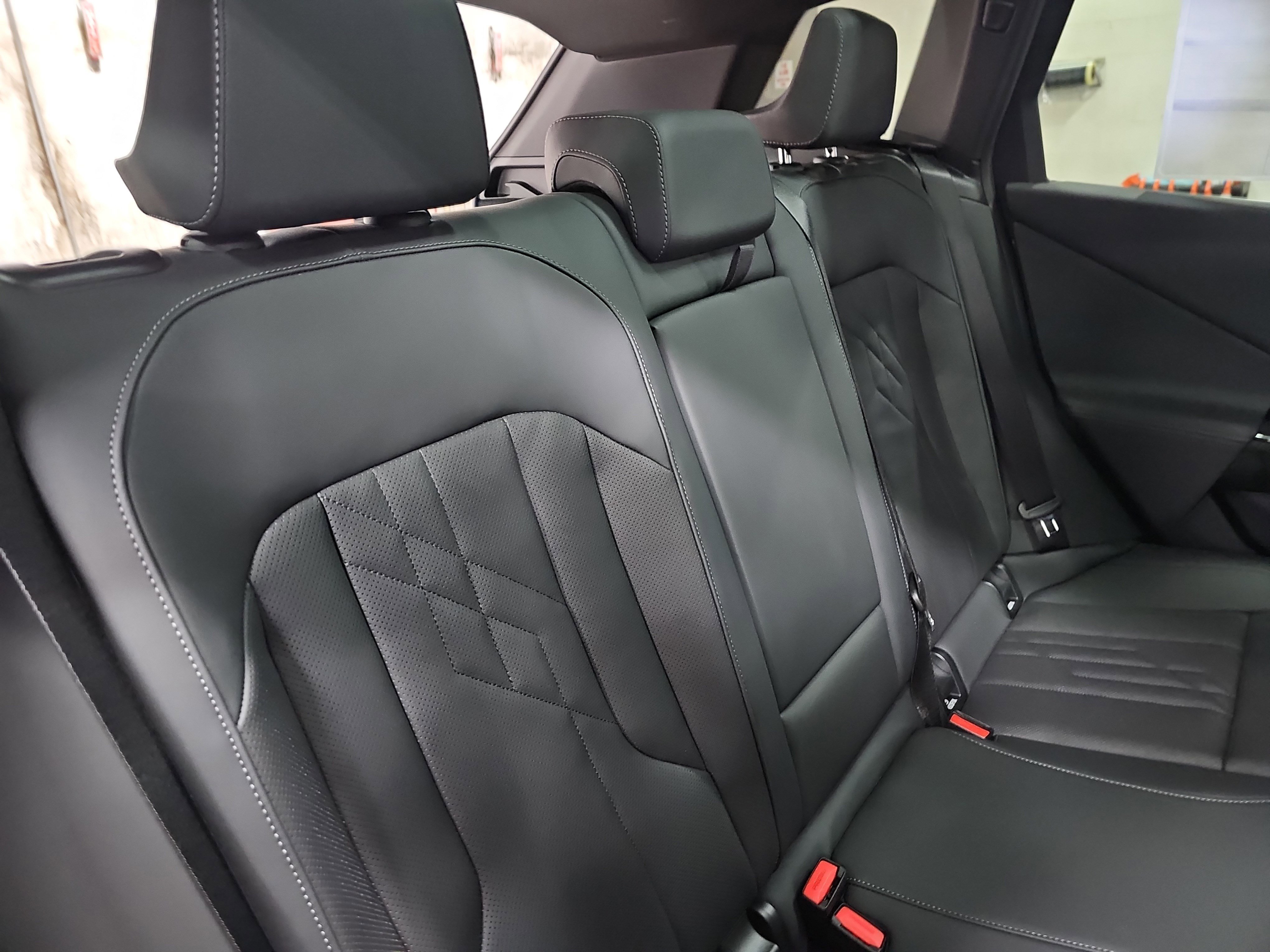 New 2026 BMW X3 xDrive30 w/ Premium Package image 12