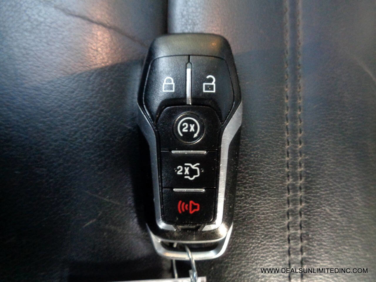 Used 2016 Ford Edge SEL w/ Equipment Group 201A image 26