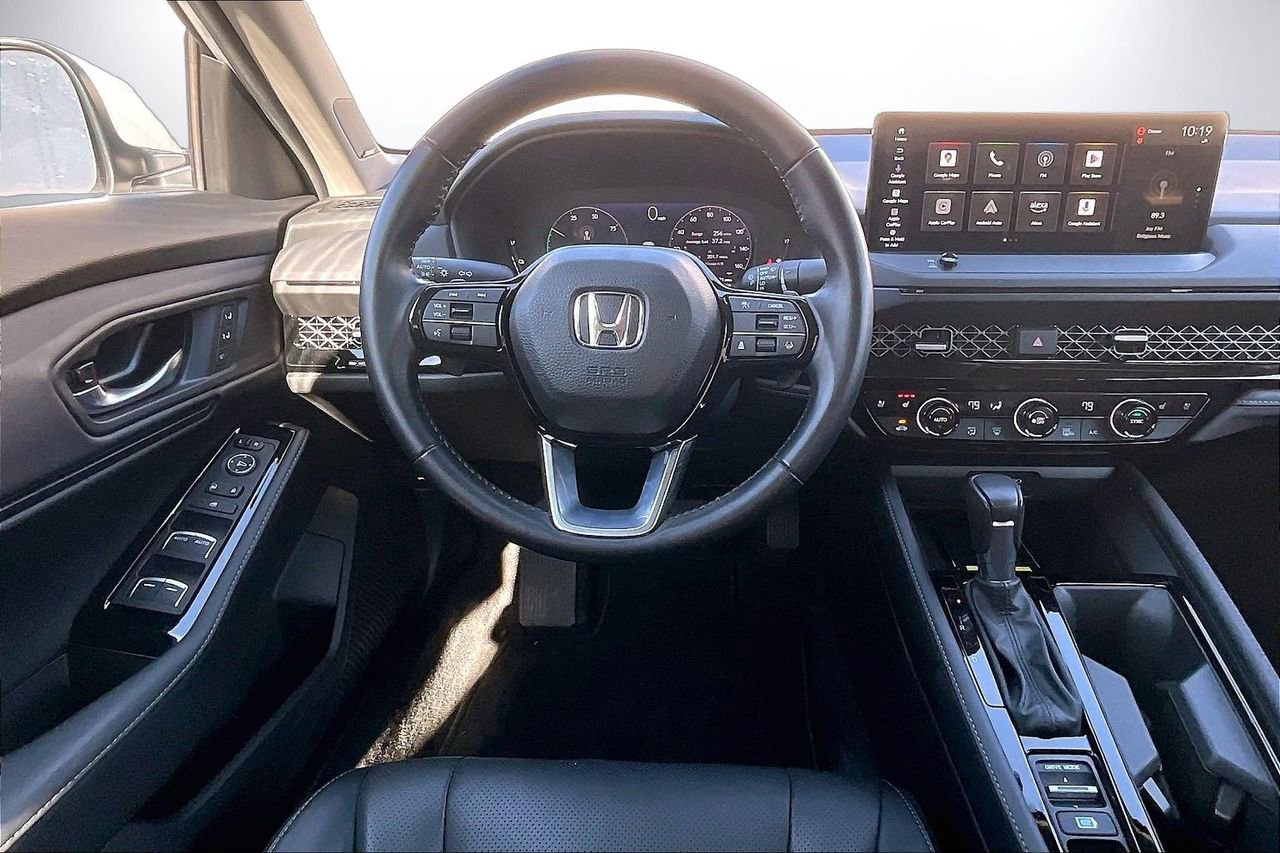 Used 2024 Honda Accord Touring image 12
