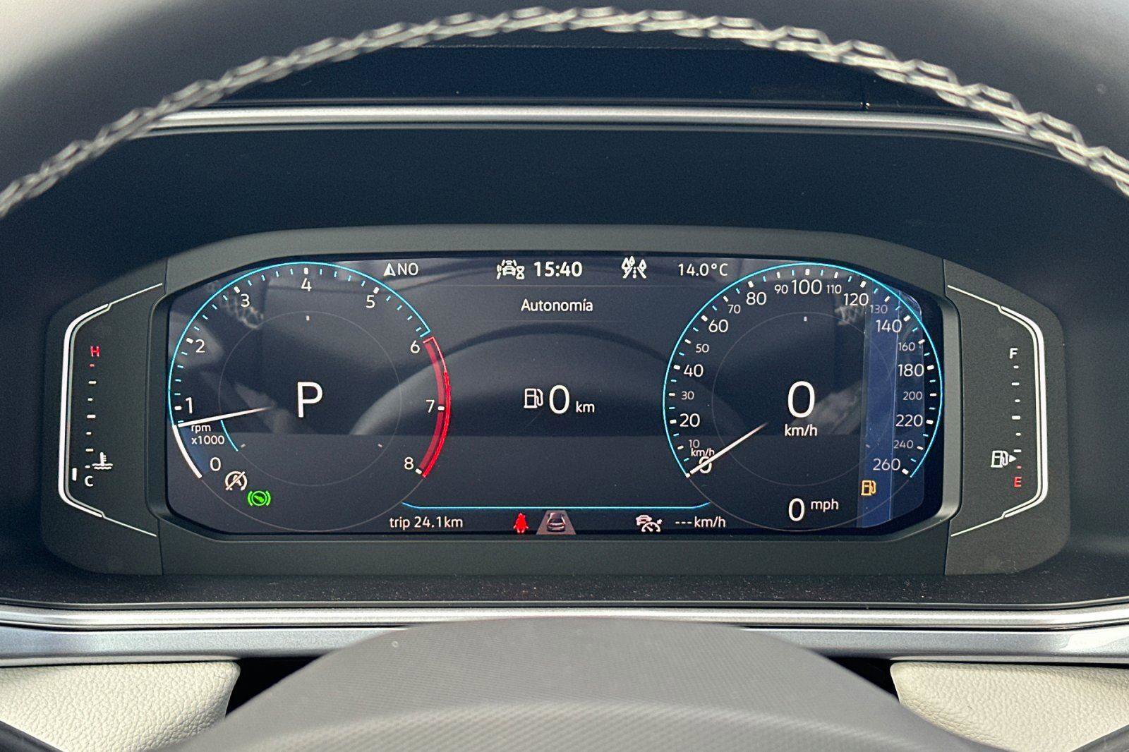 New 2026 Volkswagen Taos SEL image 24