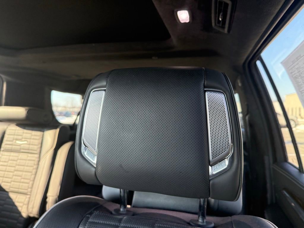 Used 2025 Cadillac Escalade ESV Sport Platinum image 28