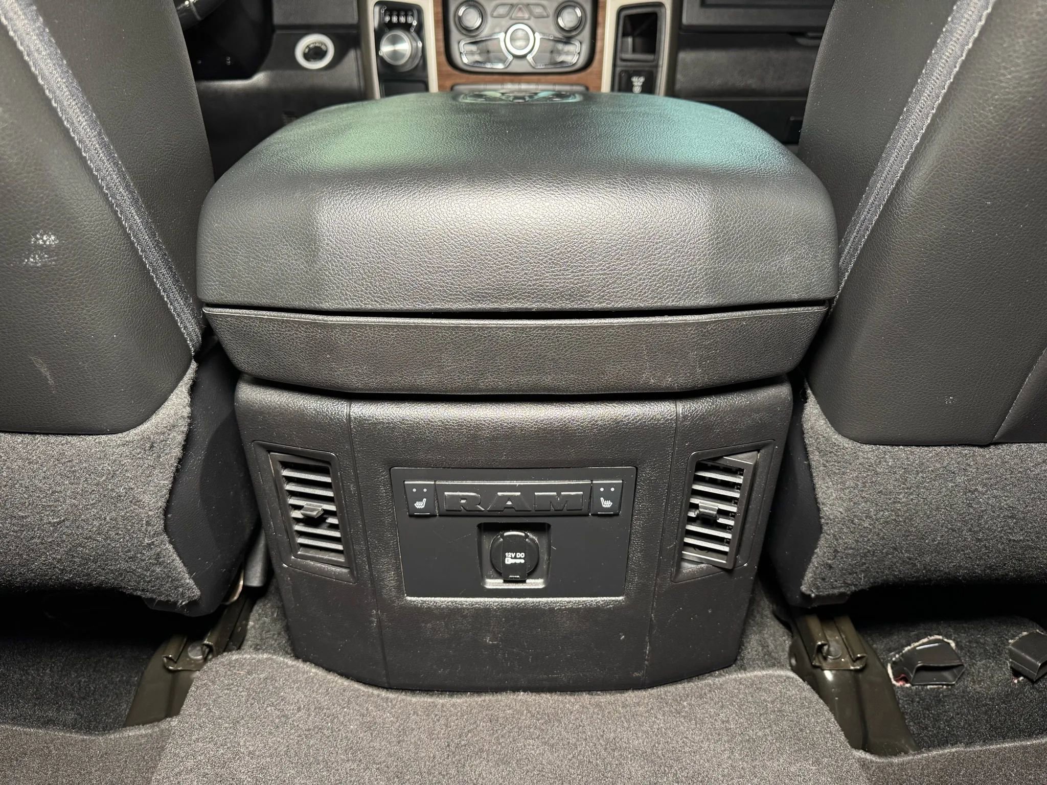 Used 2014 RAM 1500 Laramie image 23