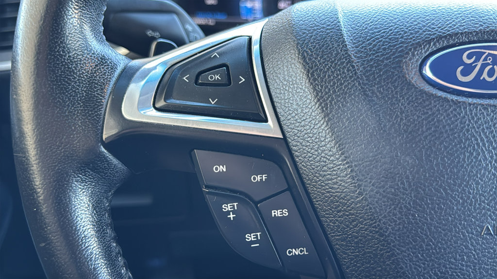 Used 2015 Ford Edge SEL w/ Equipment Group 201A FWD image 12