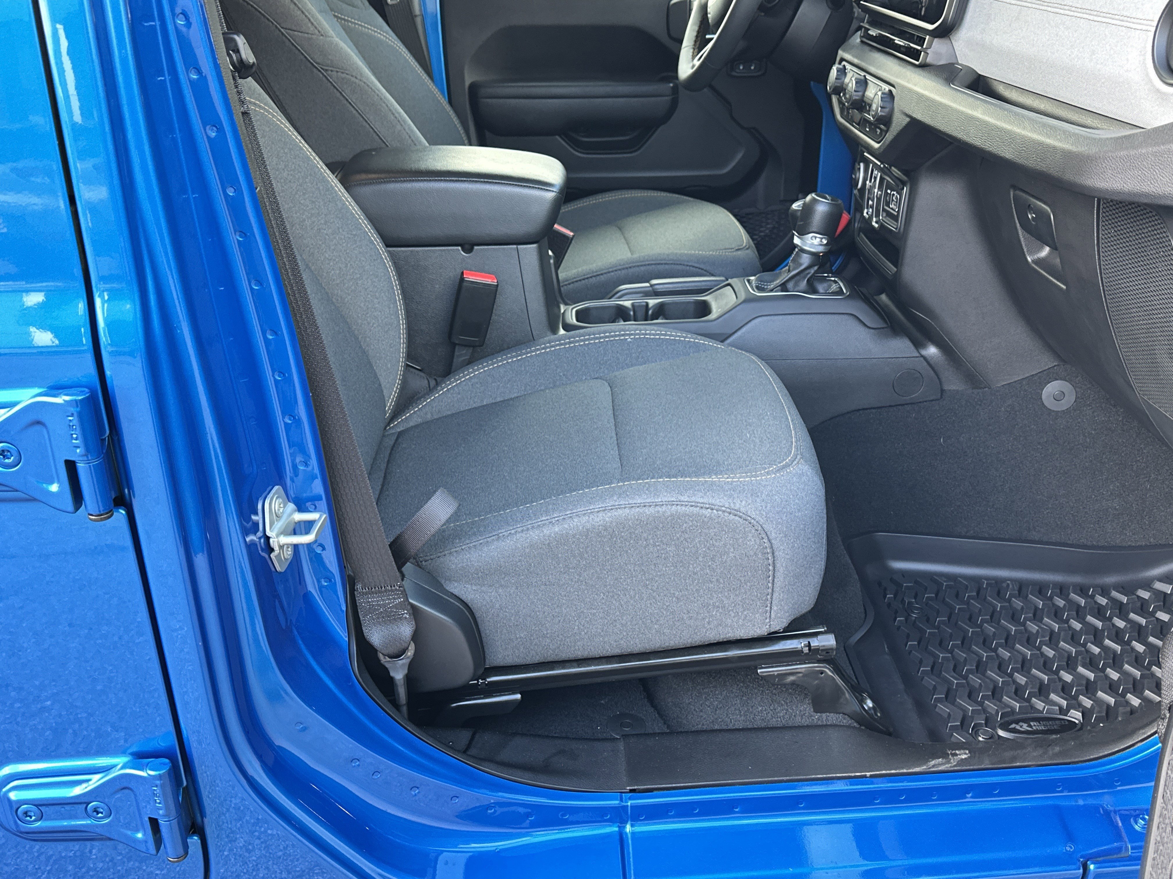 Used 2024 Jeep Gladiator Sport image 13