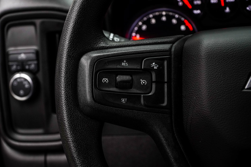 Used 2025 Chevrolet Silverado 1500 Custom RWD image 28