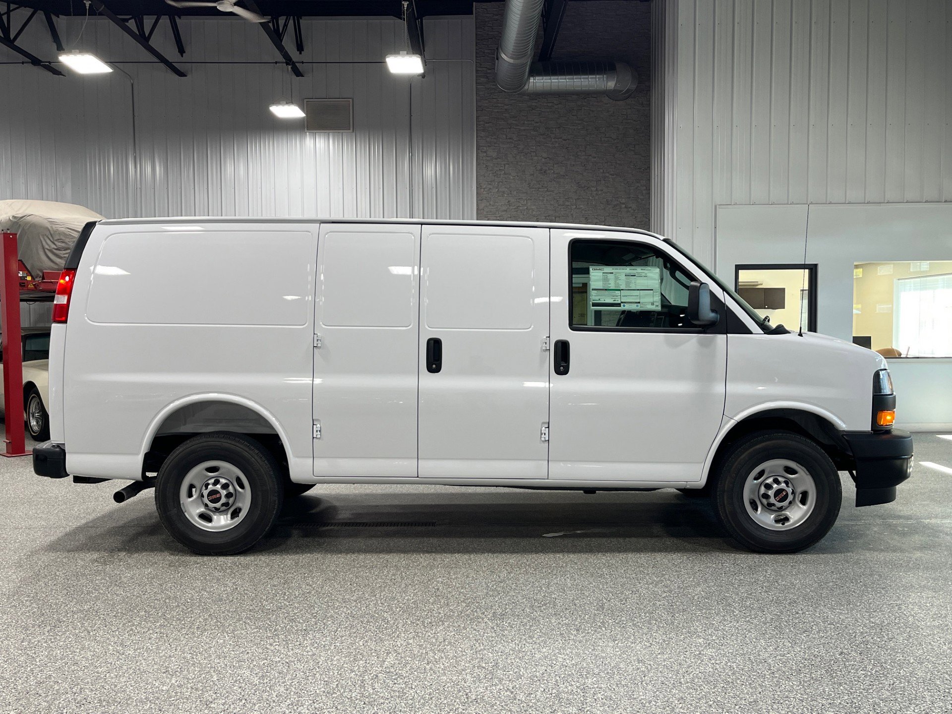 New 2025 GMC Savana 3500 w/ Driver Convenience Package image 7