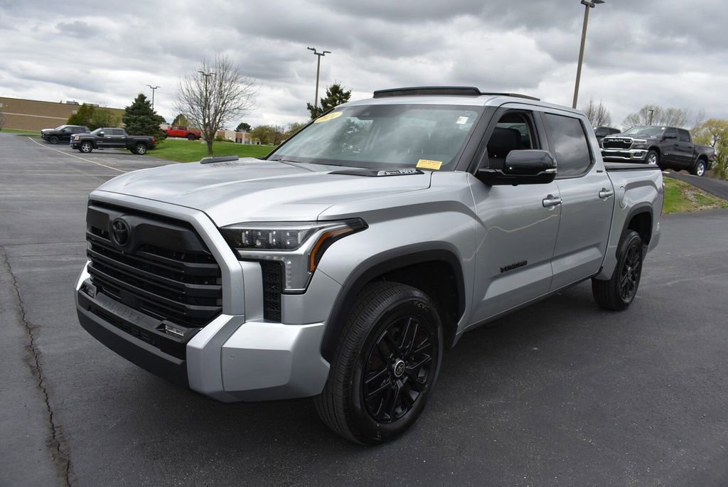 Used 2024 Toyota Tundra Limited AWD/4WD image 11