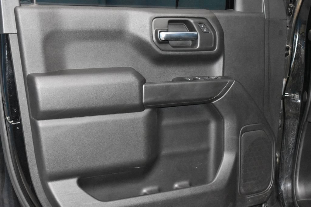 Used 2022 Chevrolet Silverado 1500 Custom AWD/4WD image 4