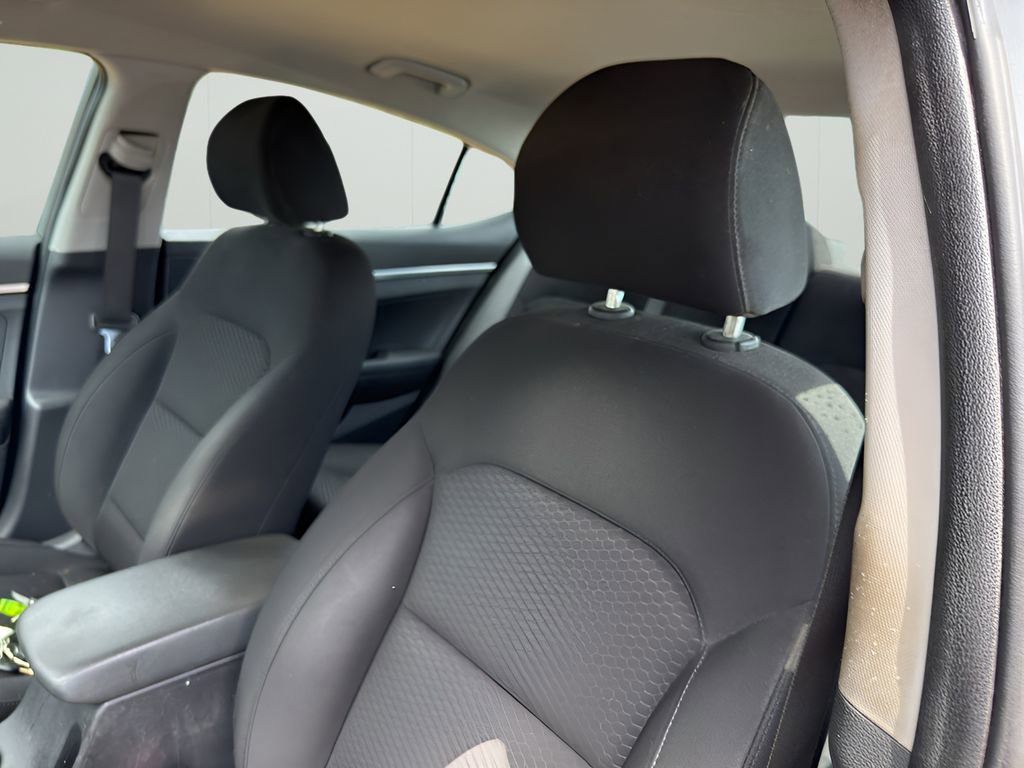 Used 2019 Hyundai Elantra SE w/ Cargo Package image 9