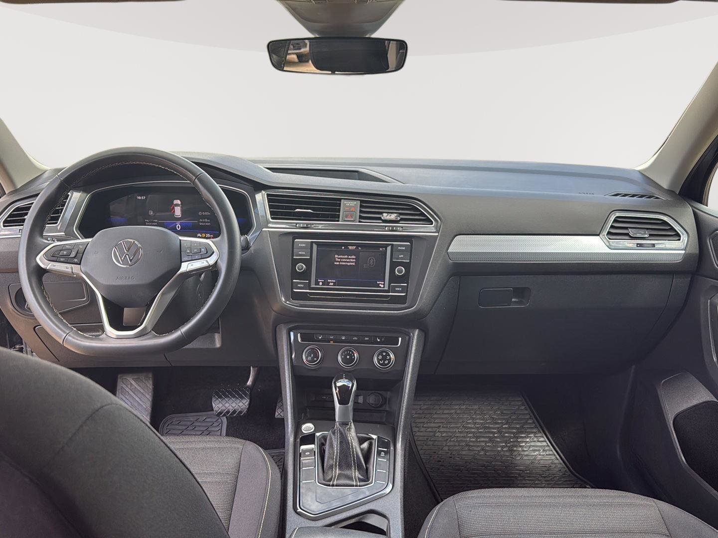 Used 2024 Volkswagen Tiguan S image 22