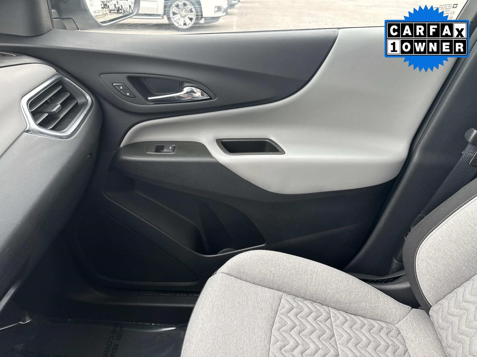 Used 2024 Chevrolet Equinox LS w/ LS Convenience Package FWD image 25