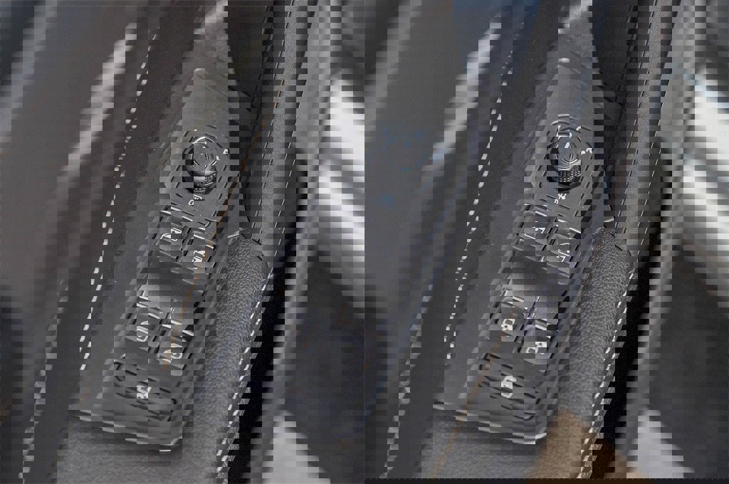 New 2024 Volkswagen Tiguan SE image 24