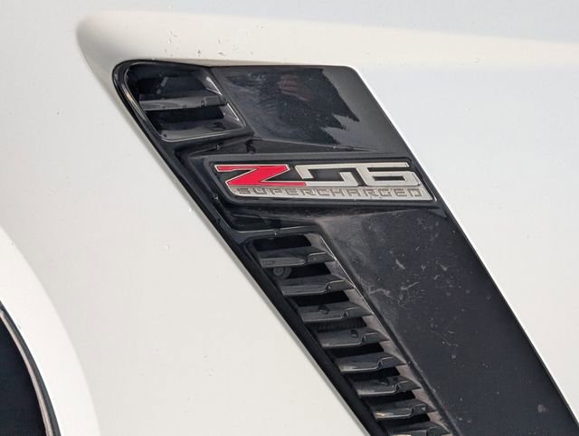 Used 2016 Chevrolet Corvette Z06 w/ 2LZ Preferred Equipment Group image 5