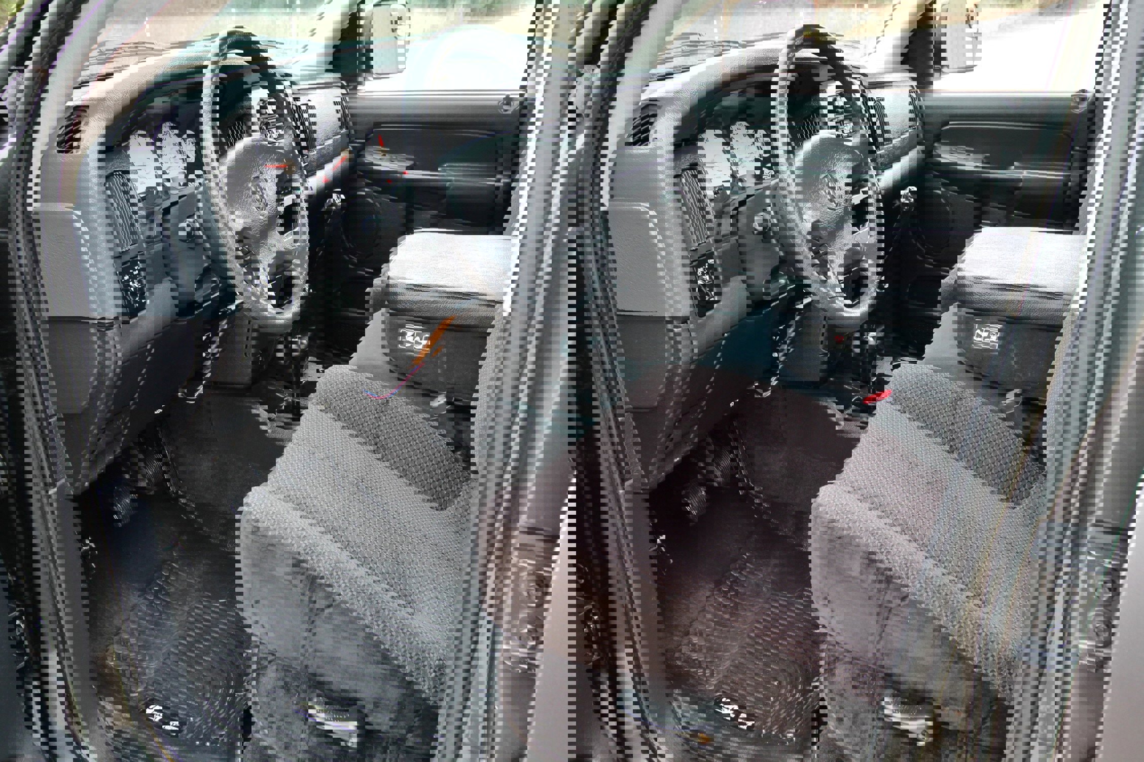 Used 2003 Dodge Ram 2500 Truck SLT image 21