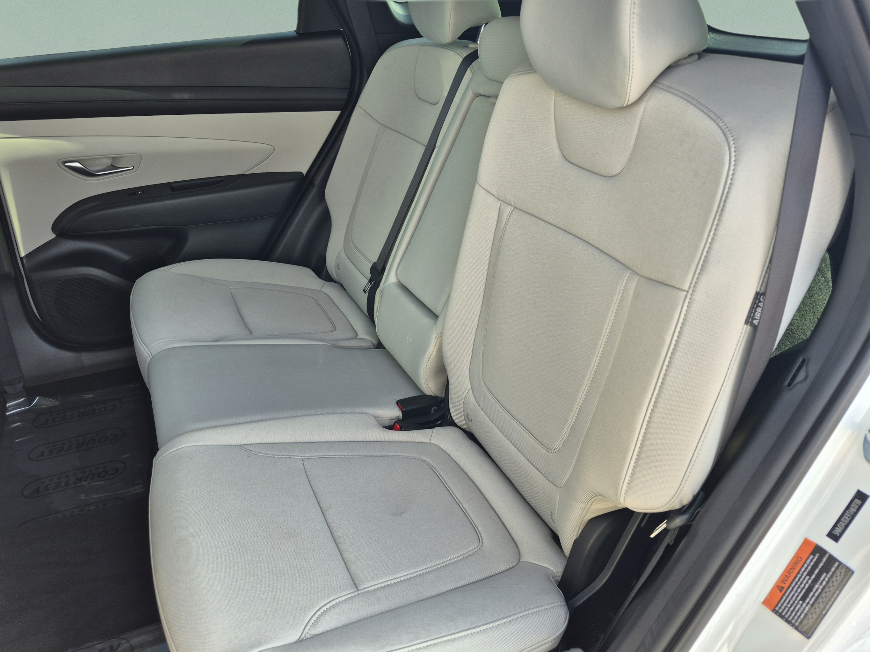 Certified 2026 Hyundai Tucson SE FWD image 17