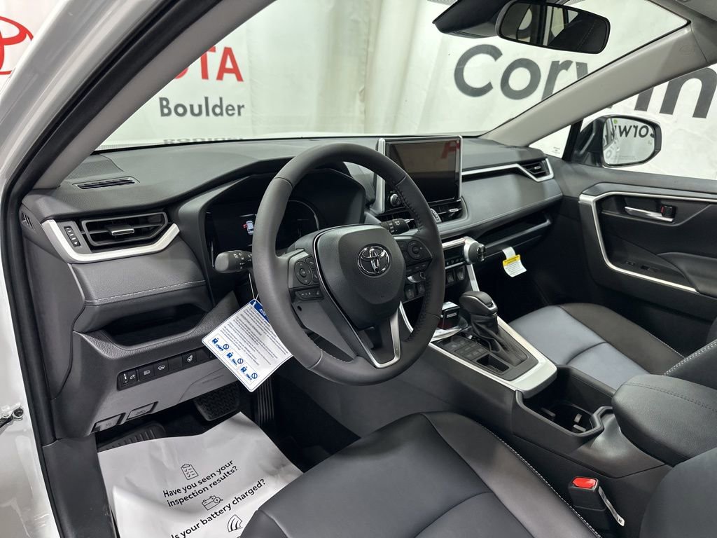 Used 2025 Toyota RAV4 XLE Premium image 25